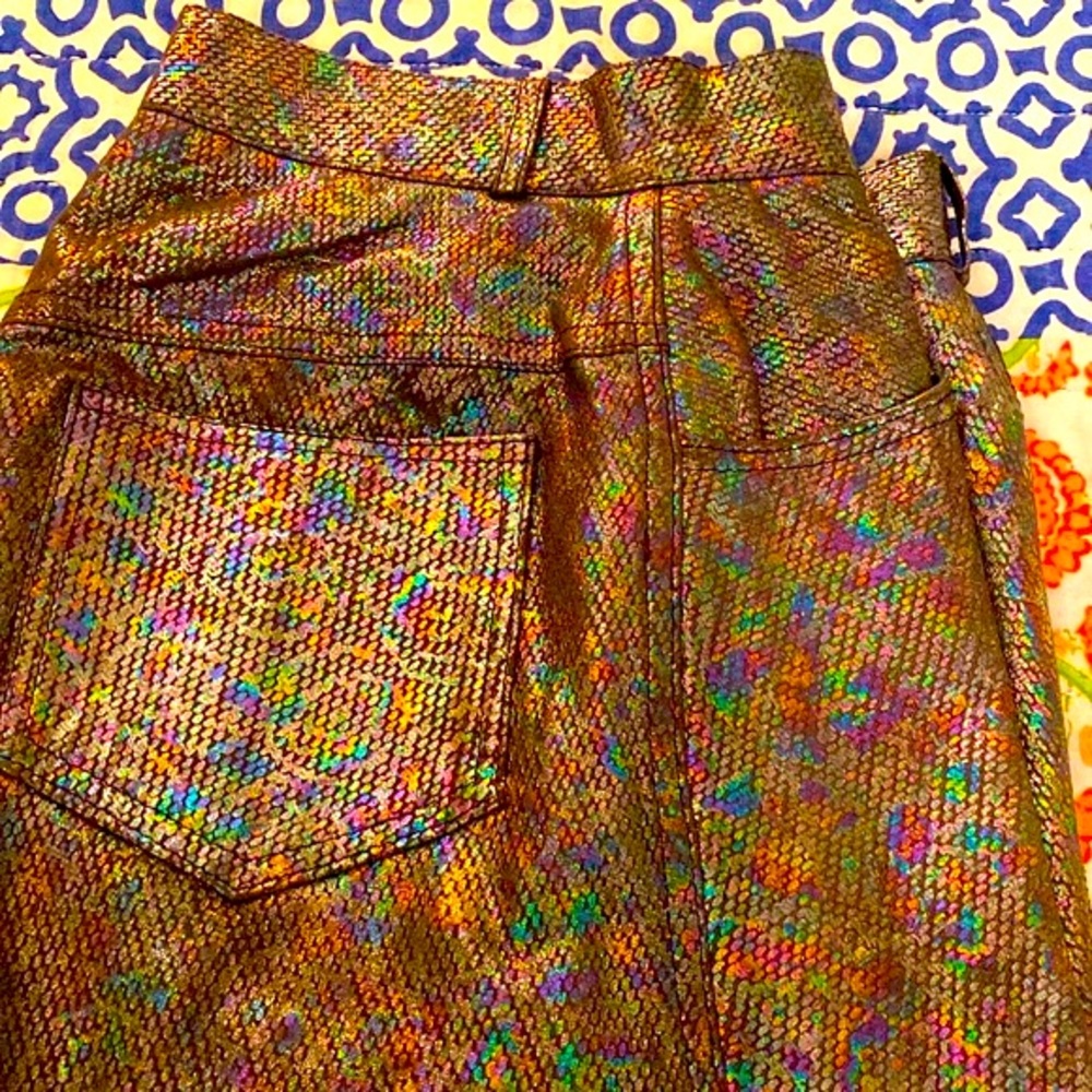 Size 6 leather pants made in Florida via Taylor made.  True 6.